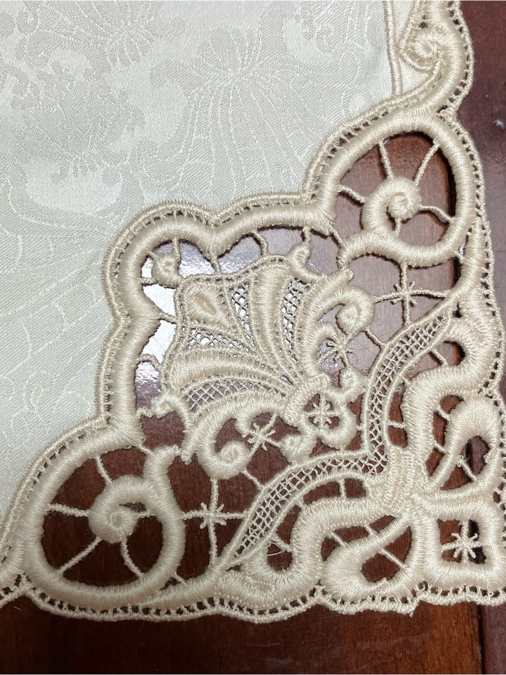 Jesurum Italian Cotton Cream Embroidered Napkins Damask (4) Lace 18in Square - Picture 3 of 6